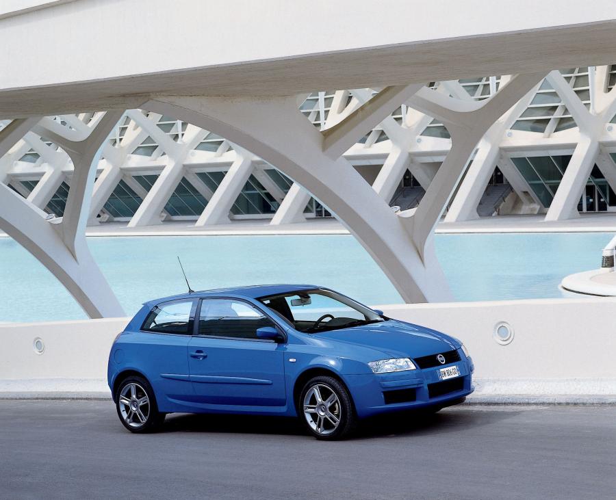  Fiat Stilo 2002 года  (фото 97 из 177)